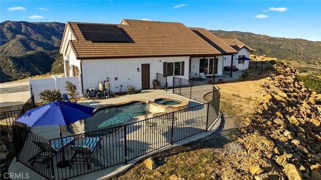 39472 Vista Del Bosque, Murrieta, CA 92562