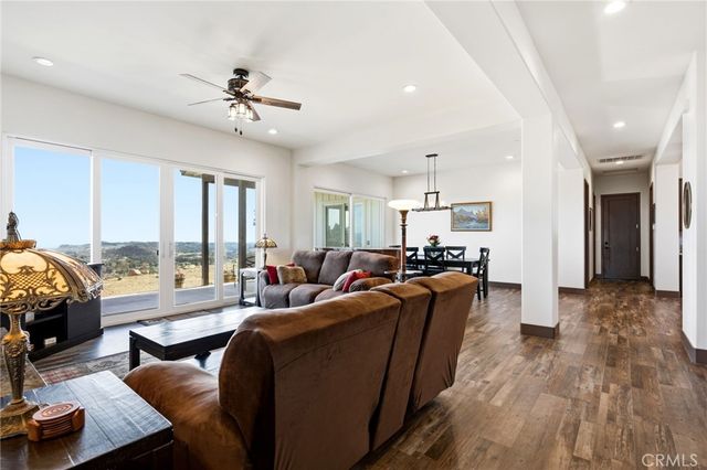 39472 Vista Del Bosque, Murrieta, CA 92562