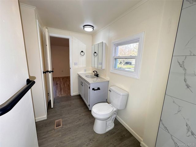 21 Mele Lane, New Paltz, NY 12561