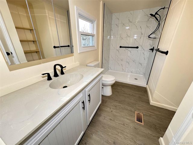 21 Mele Lane, New Paltz, NY 12561
