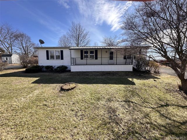 21 Mele Lane, New Paltz, NY 12561