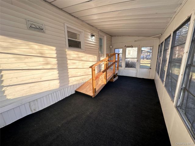21 Mele Lane, New Paltz, NY 12561