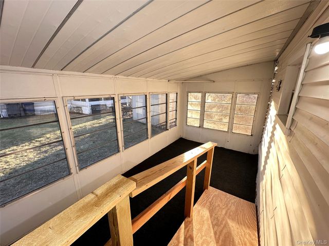 21 Mele Lane, New Paltz, NY 12561