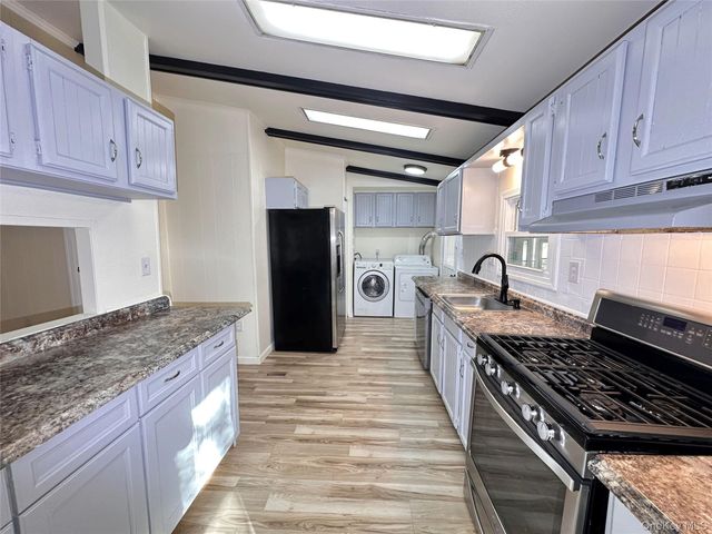 21 Mele Lane, New Paltz, NY 12561