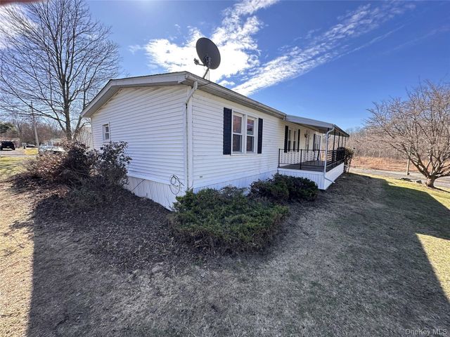 21 Mele Lane, New Paltz, NY 12561