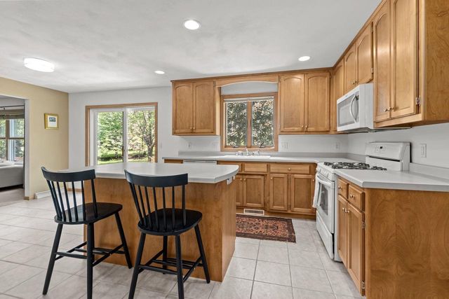 3116 E SANDPIPER LANE, Appleton, WI 54913