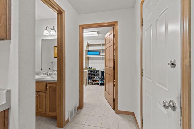 3116 E SANDPIPER LANE, Appleton, WI 54913