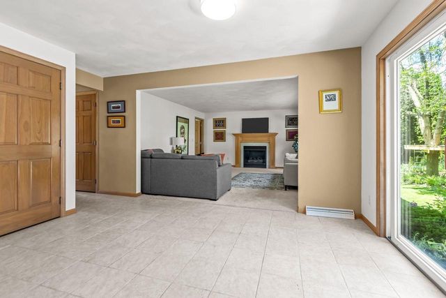 3116 E SANDPIPER LANE, Appleton, WI 54913