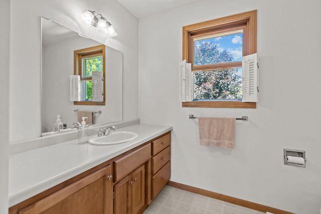 3116 E SANDPIPER LANE, Appleton, WI 54913