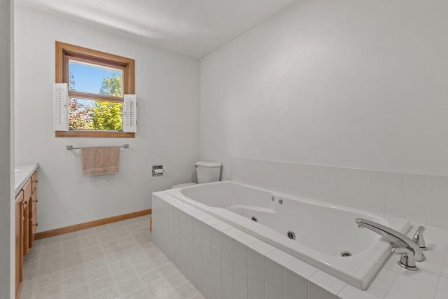 3116 E SANDPIPER LANE, Appleton, WI 54913