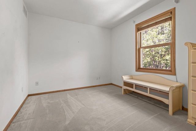 3116 E SANDPIPER LANE, Appleton, WI 54913