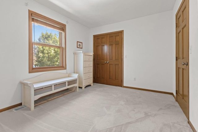 3116 E SANDPIPER LANE, Appleton, WI 54913