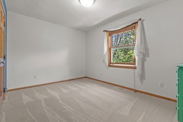 3116 E SANDPIPER LANE, Appleton, WI 54913