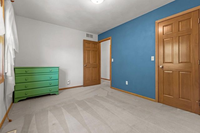 3116 E SANDPIPER LANE, Appleton, WI 54913