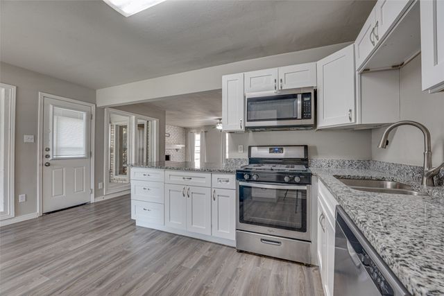 407 Kenway Street, Rockwall, TX 75087