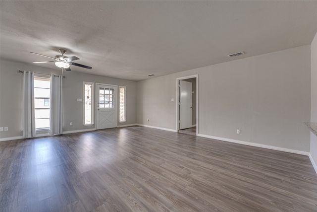 407 Kenway Street, Rockwall, TX 75087