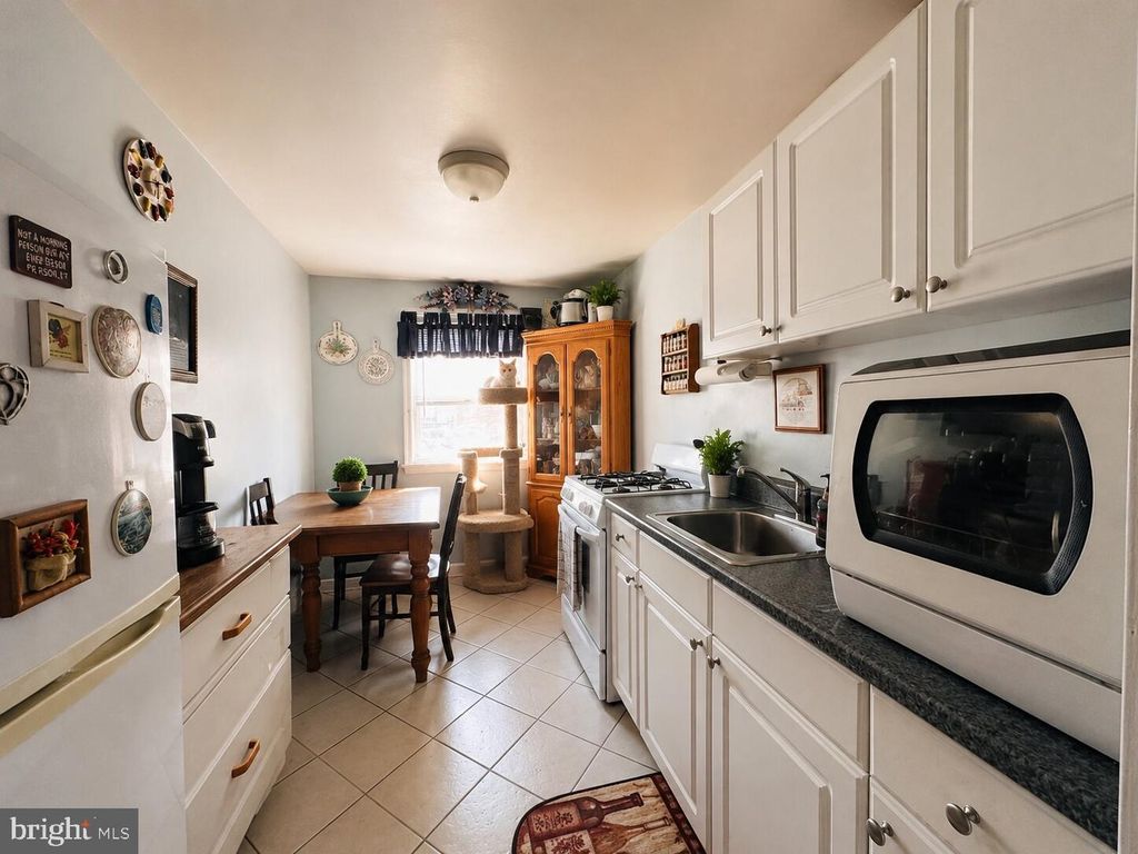 4504 COTTMAN AVE, PHILADELPHIA, PA 19135 — photo 2