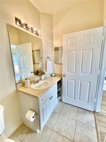 2482 57th Circle 2482, Vero Beach, FL 32966