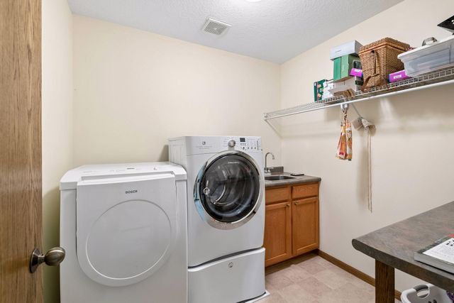 5000 Normandale Hglds Drive, Bloomington, MN 55437