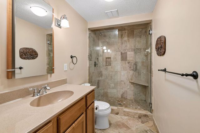 5000 Normandale Hglds Drive, Bloomington, MN 55437