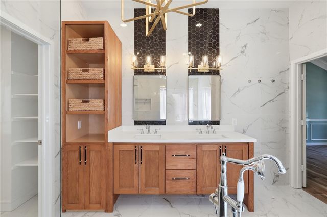 403 Roans Prarie Lane, Richmond, TX 77469