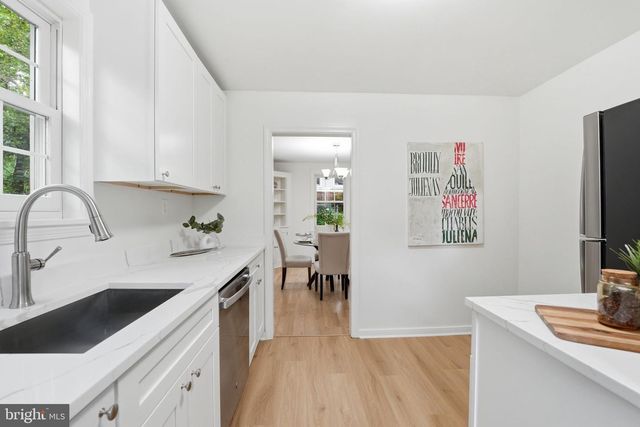 5948 10TH RD N, Arlington, VA 22205