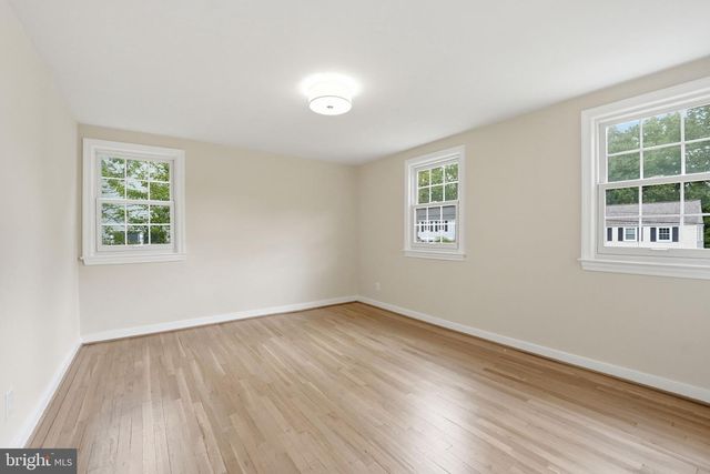 5948 10TH RD N, Arlington, VA 22205