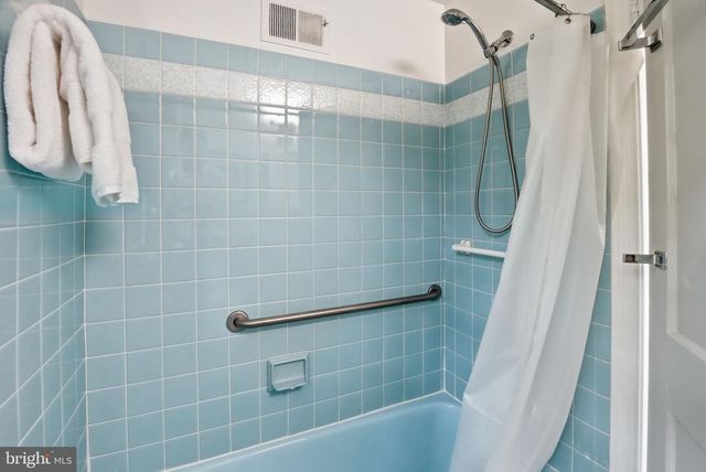 5948 10TH RD N, Arlington, VA 22205