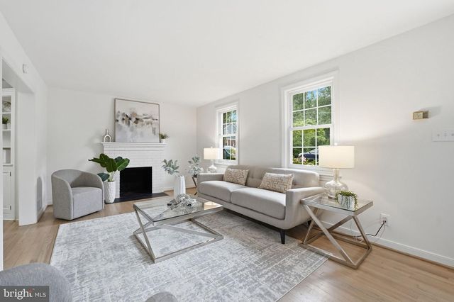 5948 10TH RD N, Arlington, VA 22205
