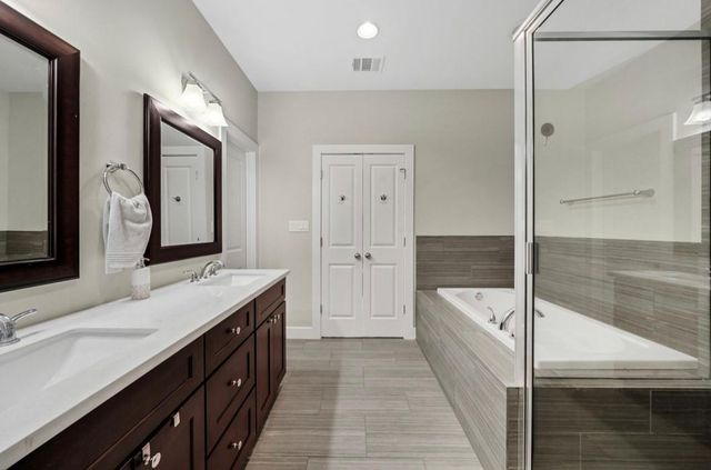 961 Saint Augustine Street, Houston, TX 77023