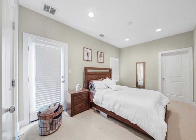 961 Saint Augustine Street, Houston, TX 77023