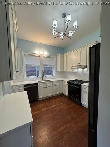 1543 Quarrier Street, Charleston, WV 25311