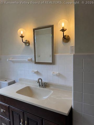 1543 Quarrier Street, Charleston, WV 25311