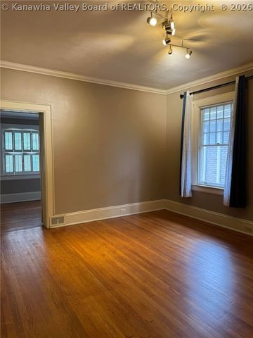 1543 Quarrier Street, Charleston, WV 25311