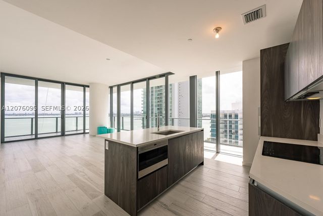 480 NE 31st St 2101, Miami, FL 33137