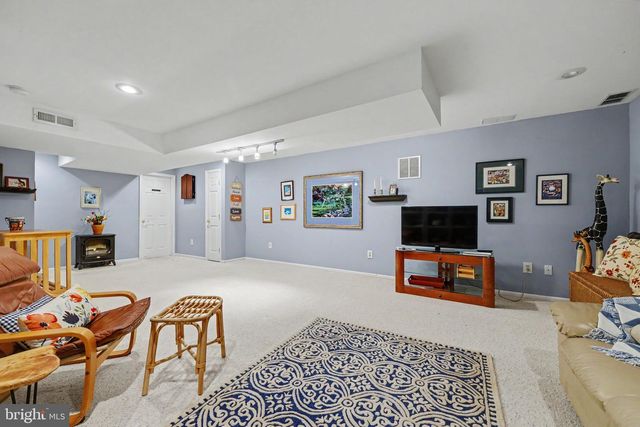 138 JORDAN CT, Royersford, PA 19468