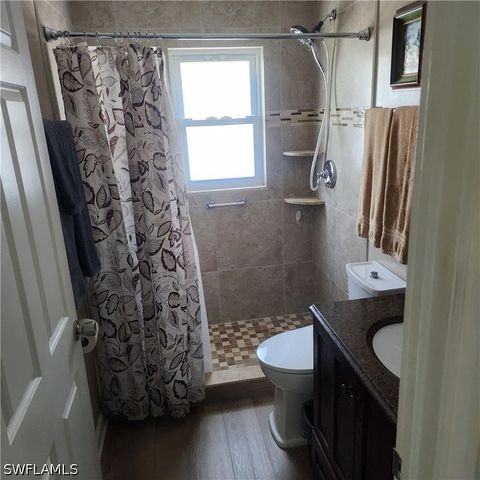 188 Willoughby DR, Naples, FL 34110