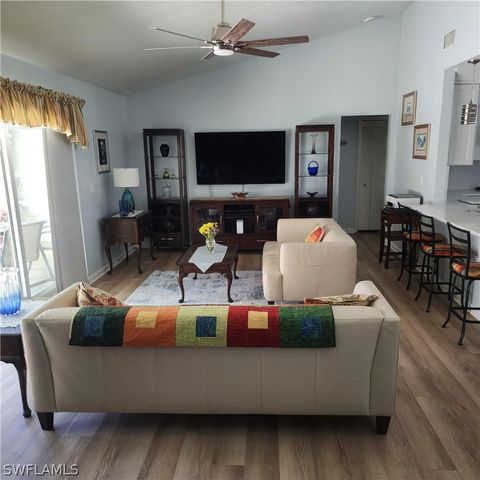 188 Willoughby DR, Naples, FL 34110