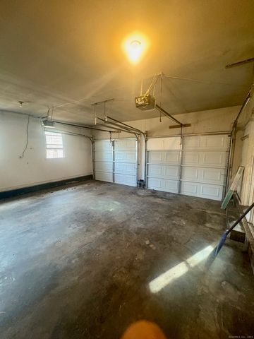 404 Newfield Street, Middletown, CT 06457