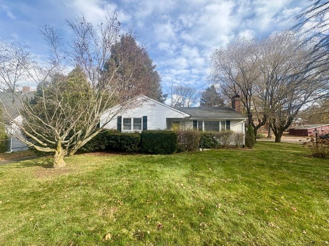 404 Newfield Street, Middletown, CT 06457