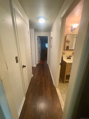 404 Newfield Street, Middletown, CT 06457