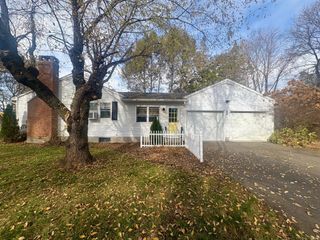404 Newfield Street, Middletown, CT 06457