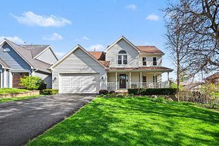 22W450 Cherry Lane, Glen Ellyn, IL 60137
