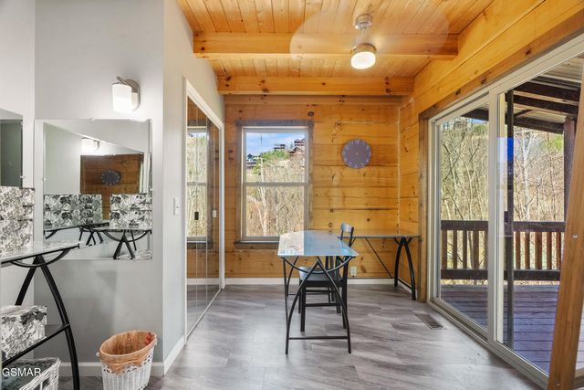 920 W Cedar Lane, Gatlinburg, TN 37738