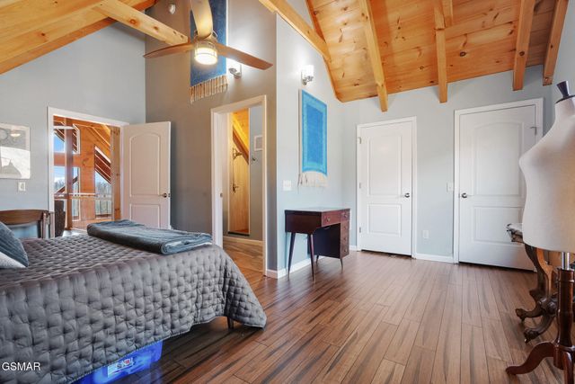 920 W Cedar Lane, Gatlinburg, TN 37738