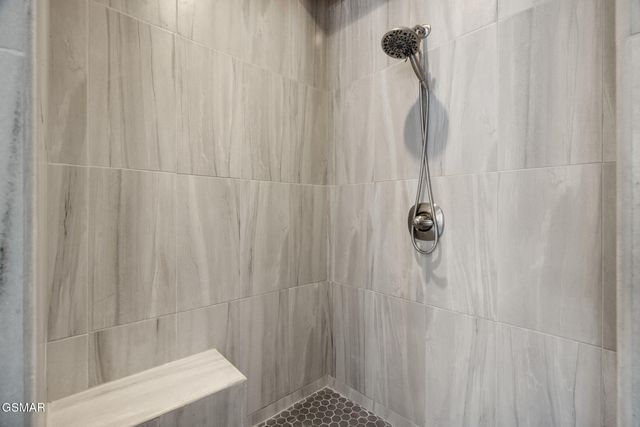 920 W Cedar Lane, Gatlinburg, TN 37738