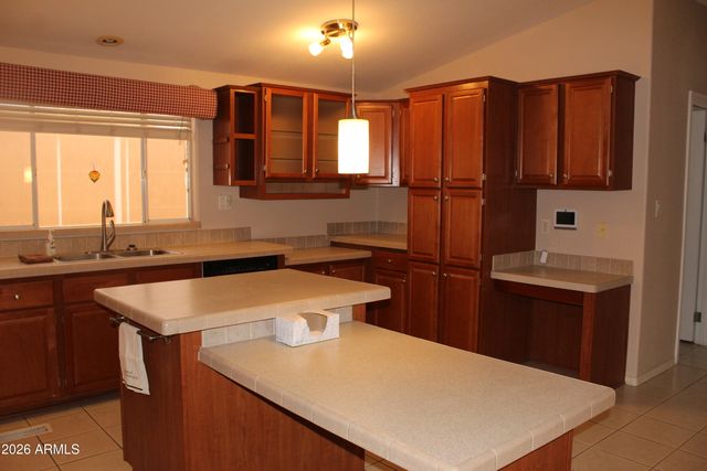 155 E Rodeo Road 6, Casa Grande, AZ 85122