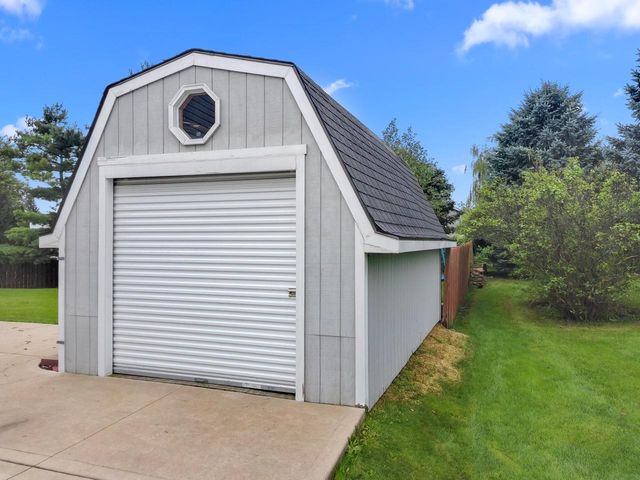 539 Wisconsin AVENUE, Twin Lakes, WI 53181