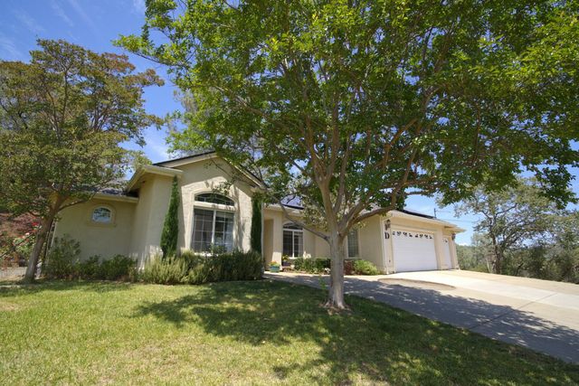 2848 Gayle Ln, Auburn, CA 95602