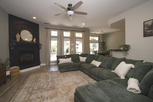 2848 Gayle Ln, Auburn, CA 95602